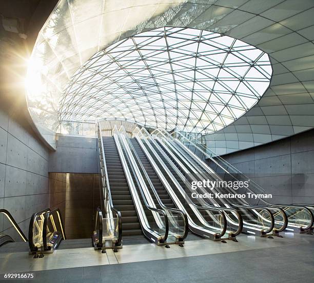 escalators in triangeln station - malmö bildbanksfoton och bilder