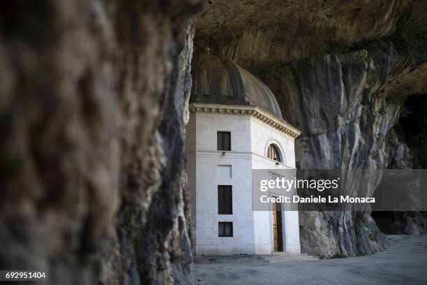 the temple of valadier - arte, cultura e spettacolo bildbanksfoton och bilder