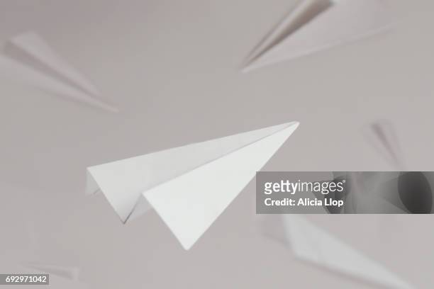 paper plane - paper plane ストックフォトと画像