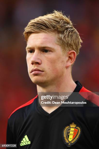 Kevin De Bruyne of Belgium stands for the national anthem prior to the International Friendly match between Belgium and Czech Republic at Stade Roi...