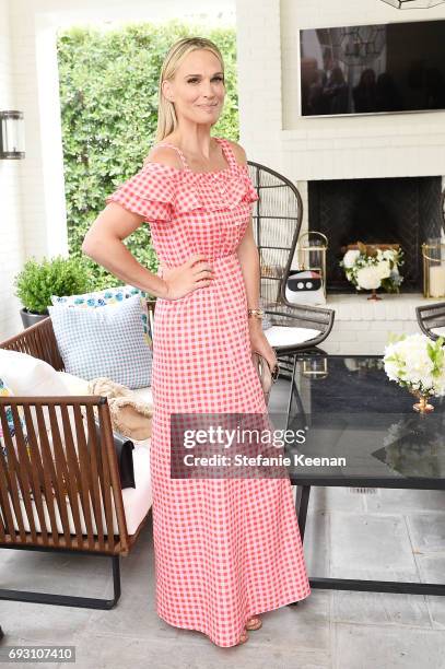 Molly Sims attends NET-A-PORTER x Draper James Event on June 6, 2017 in Beverly Hills, California.