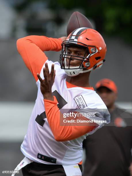 Quarterback DeShone Kizer of the Cleveland Browns throws a pass during an OTA practice on June 6, 2017 at the Cleveland Browns training facility in...