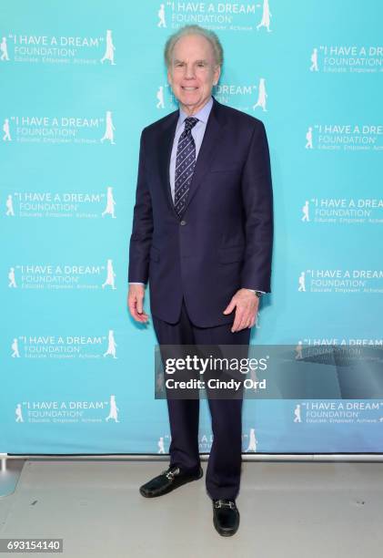 1,124 Roger Staubach Photos & High Res Pictures - Getty Images