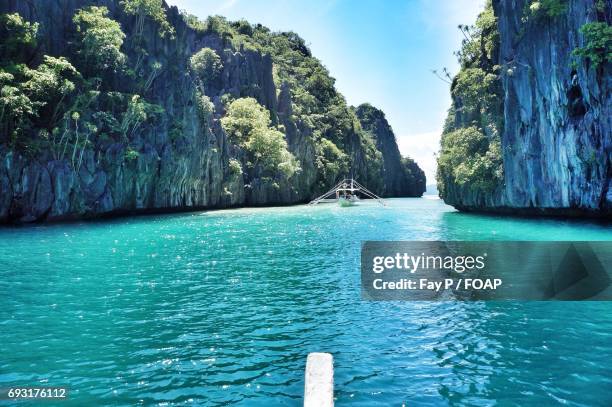 big lagoon in el nido, philippines - palawan big lagoon stock pictures, royalty-free photos & images