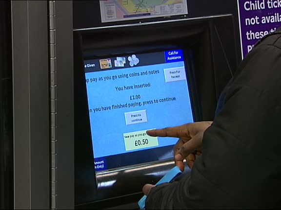 Computer Tickets Bus 661 Computer Bus Stock Videos, Footage, & 4K Video Clips - Getty Images