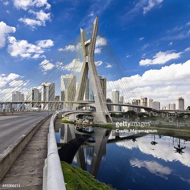 puente (bridge) octavio frias de oliveira - latin america skyline stock pictures, royalty-free photos & images