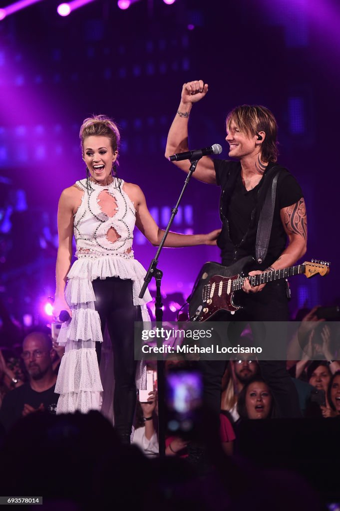 2017 CMT Music Awards - Show