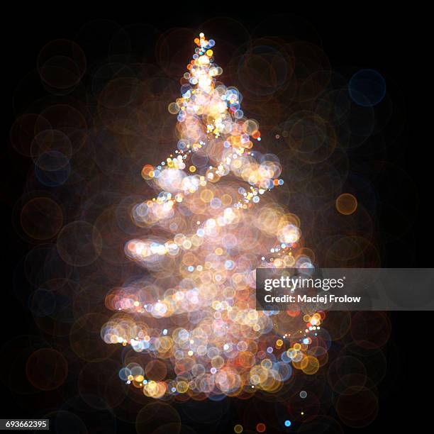 ilustraciones, imágenes clip art, dibujos animados e iconos de stock de christmas tree made of bokeh dots - árbol de navidad