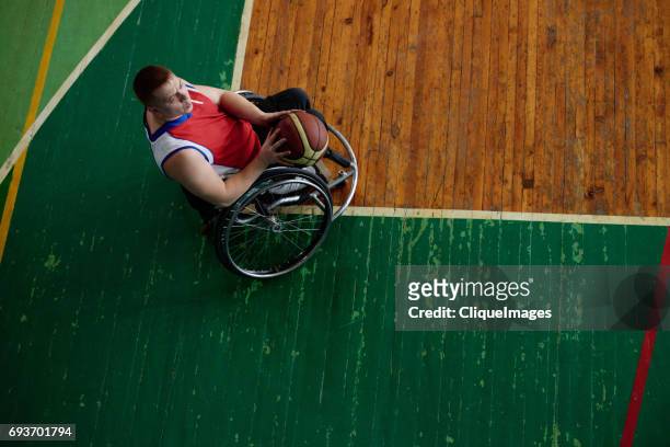 handicapped basketball player on training - cliqueimages - fotografias e filmes do acervo
