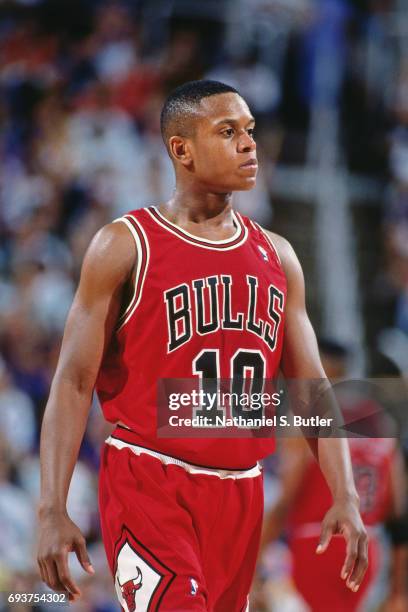 Armstrong of the Chicago Bulls looks on during the game against the Phoenix Suns during Game Two of the 1993 NBA Finals on June 11, 1993 at the...