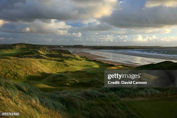 Dooonbeg Golf Course Doonbeg Golf Club Photos and Premium High Res Pictures - Getty Images