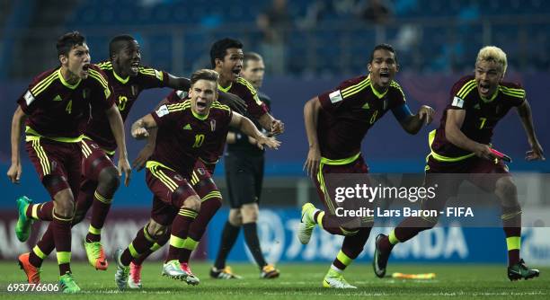 Yeferson Soteldo of Venezuela celebrates with team mates after winning the FIFA U-20 World Cup Korea Republic 2017 Semi Final match between Uruguay...