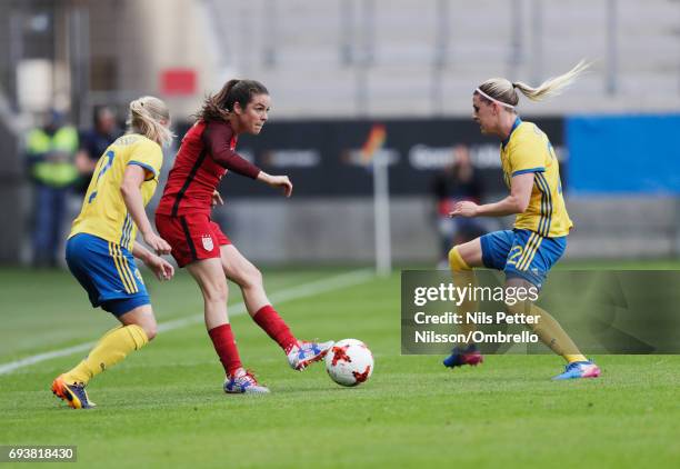 Kelley O'Hara of USA shootsduring the international friendly between Sweden and USA at Ullevi Stadium on June 8, 2017 in Gothenburg, Sweden.