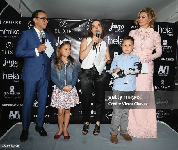 Adal Ramones and Aracely Arambula attend the "Mano A Mano" exposition on June 7, 2017 in Mexico City, Mexico. The objective of this exhibition is to...