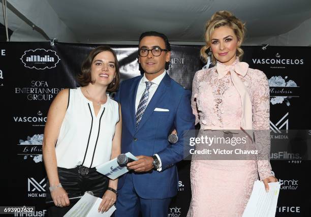 Adal Ramones and Aracely Arambula attend the "Mano A Mano" exposition on June 7, 2017 in Mexico City, Mexico. The objective of this exhibition is to...