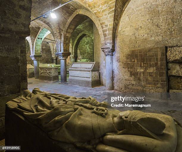 cattedrale (cathedral) di palermo, the crypt - krypta stock-fotos und bilder