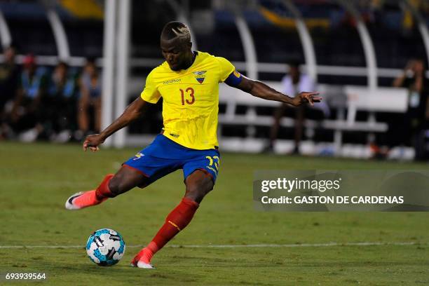 Enner Valencia of Ecuador drives the ball during a friendly match between Ecuador and Venezuela at FAU stadium in Boca Raton, Florida June 8, 2017. /...