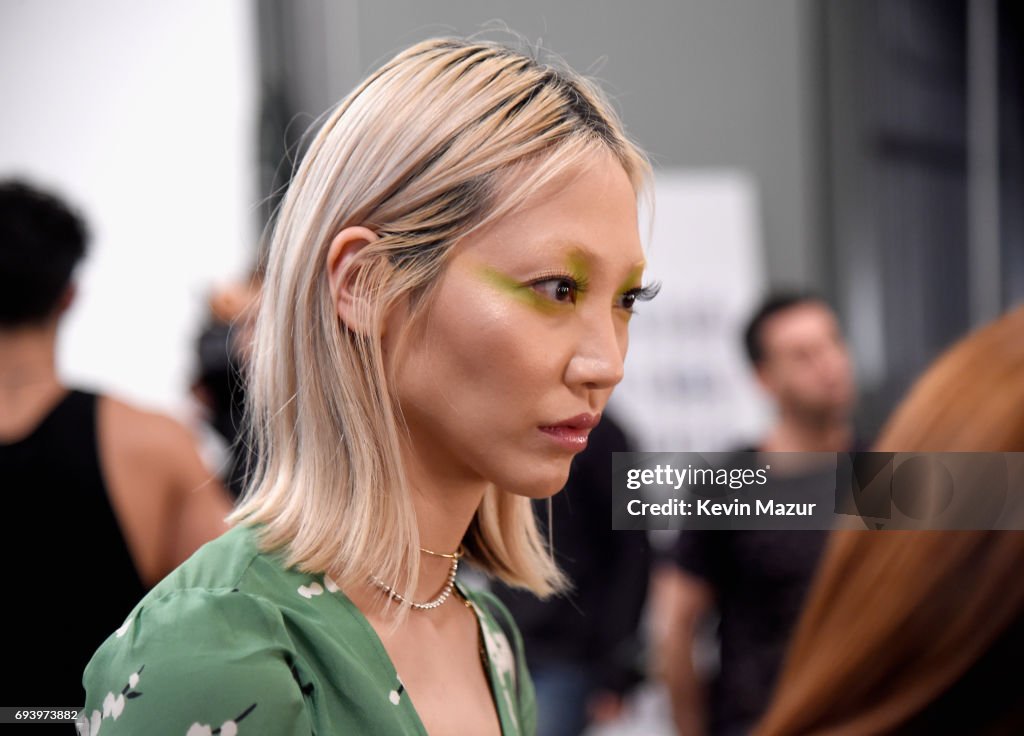 Moschino Spring/Summer 18 Menswear And Women's Resort Collection - Backstage