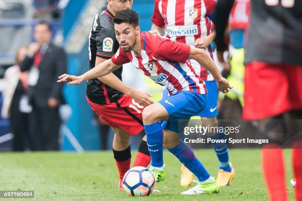 Nicolas Gaitan of Atletico de Madrid in action during the La Liga match between Atletico de Madrid and Athletic de Bilbao at the Estadio Vicente...