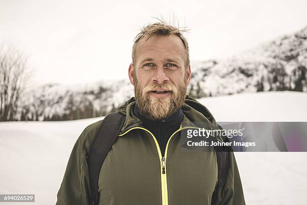 portrait of man - portrait winter stock pictures, royalty-free photos & images