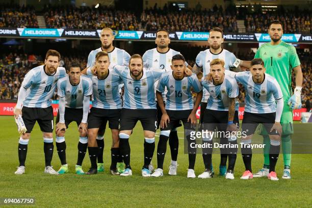 The Argentia team pose for a photo before the Brasil Global Tour match between Brazil and Argentina at Melbourne Cricket Ground on June 9, 2017 in...