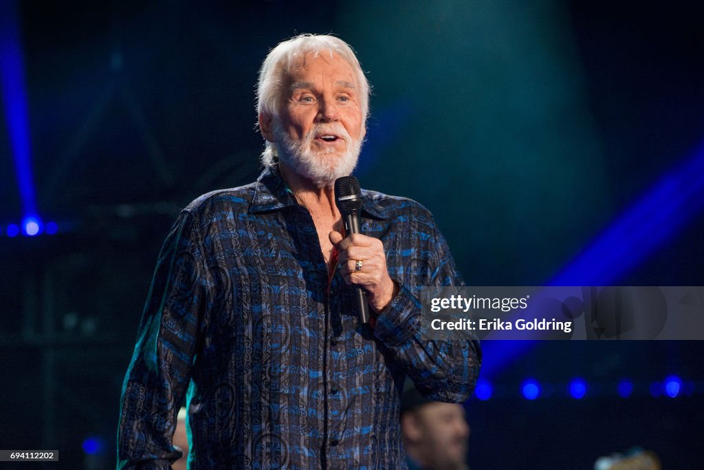 2017 CMA Music Festival - Day 1