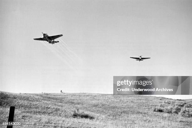 Malathion Photos and Premium High Res Pictures - Getty Images