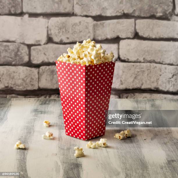 popcorn - recipiente bildbanksfoton och bilder