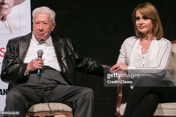 Mexican actress Gaby Spanic and Mexican actor Ignacio Lopez Tarso speak during the press conference to announce the play 'Un Picasso' at Rafael...