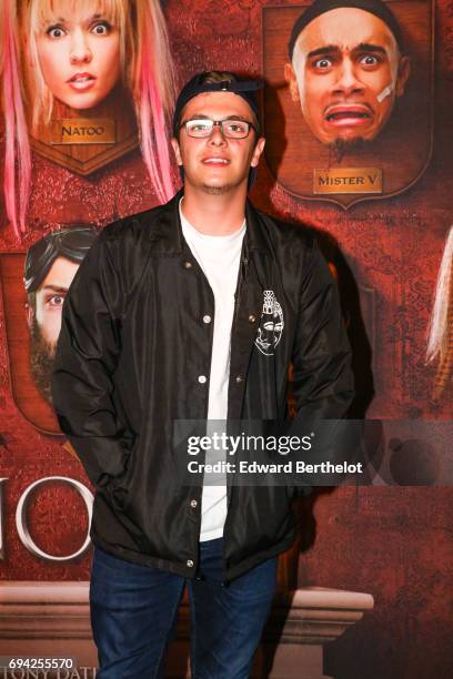 Guest during the "Le Manoir" Paris Premiere photocall at Le Grand Rex on June 9, 2017 in Paris, France.