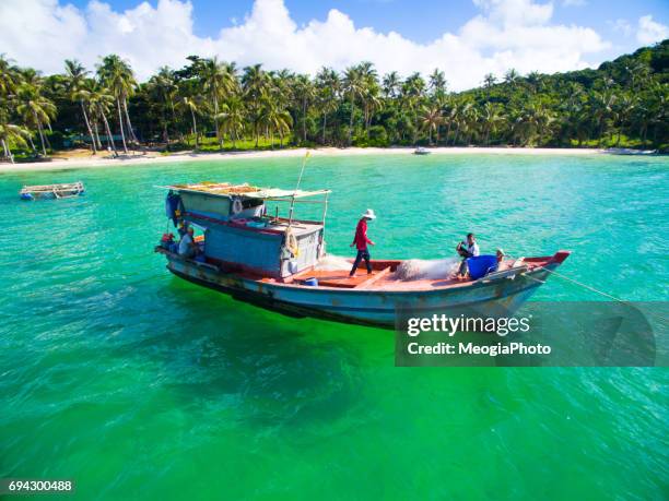 phu quoc island from above - phu quoc island bildbanksfoton och bilder