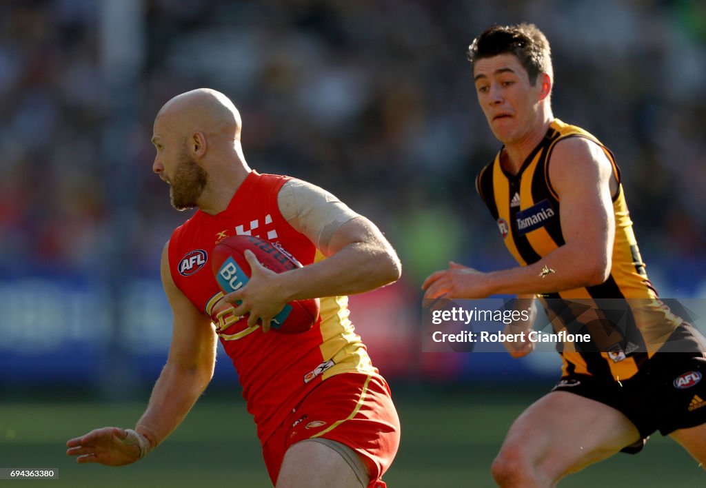 AFL Rd 12 - Hawthorn v Gold Coast