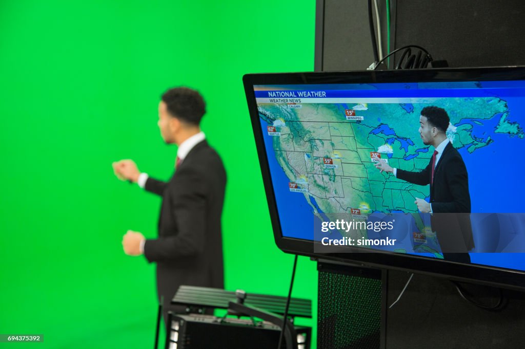 Whether Reporter Weather Presenter High-Res Stock Photo - Getty Images