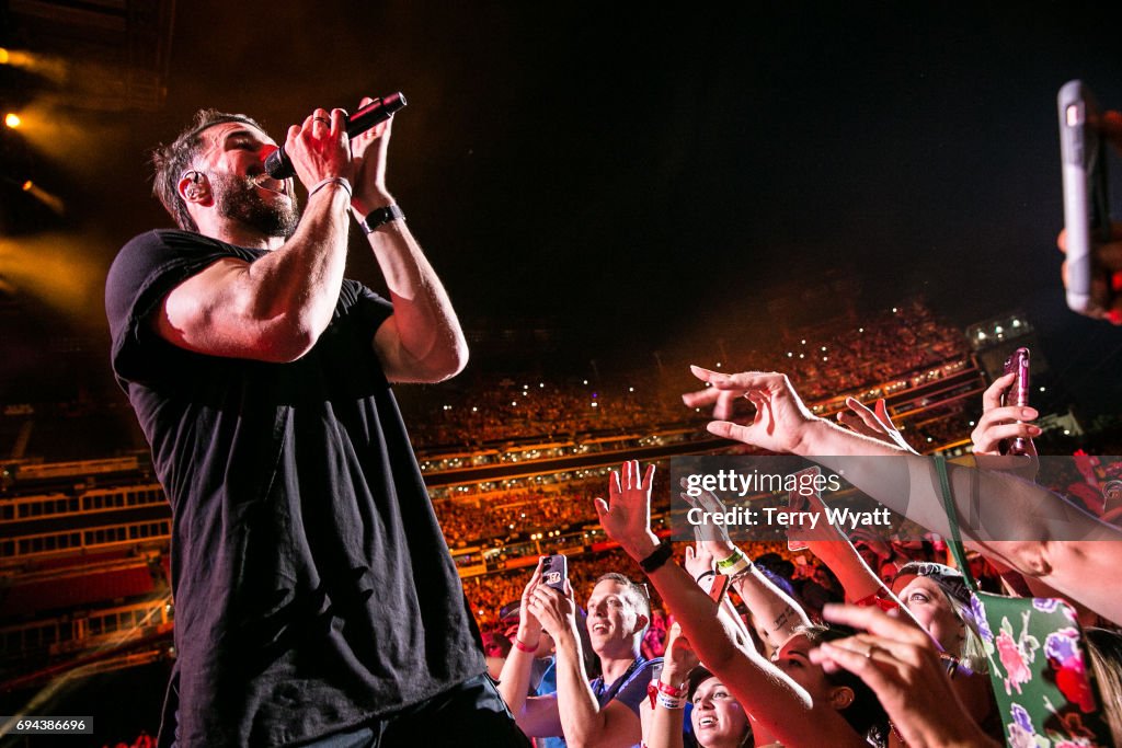 2017 CMA Music Festival - Day 2