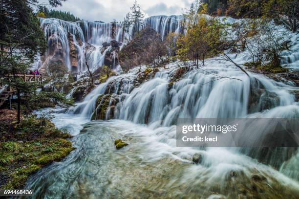 jiuzhai valley national park - the valley stockfoto's en -beelden