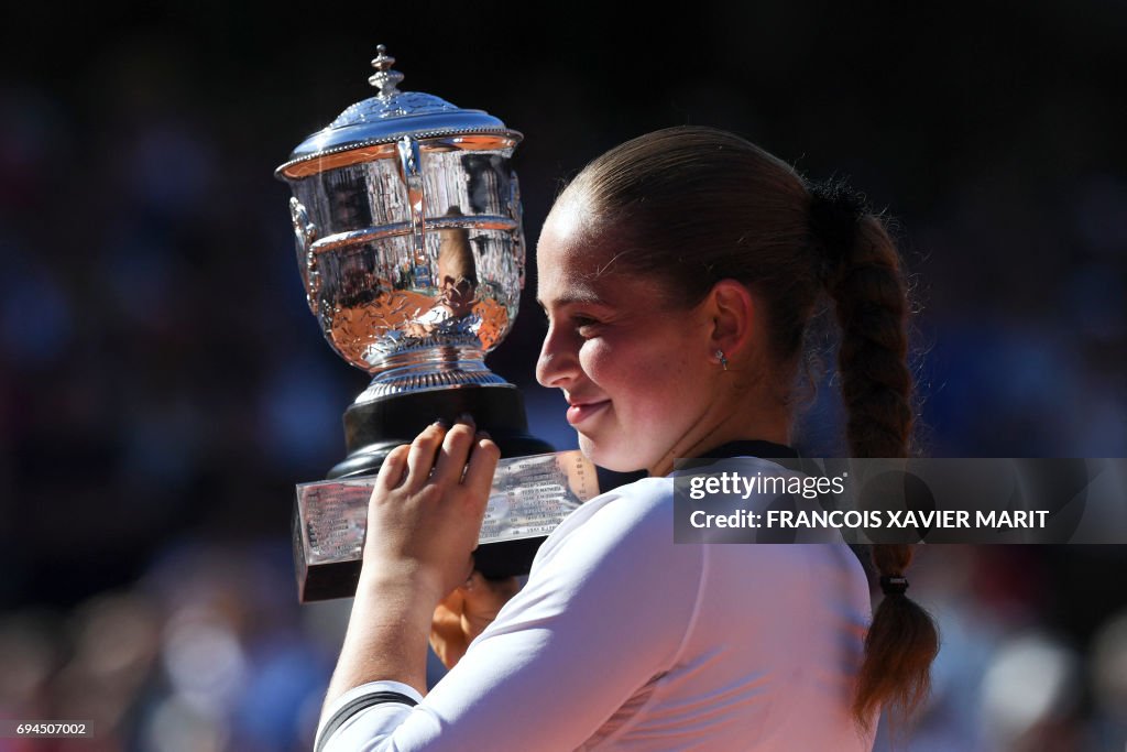 TOPSHOT-TENNIS-FRA-OPEN-WOMEN