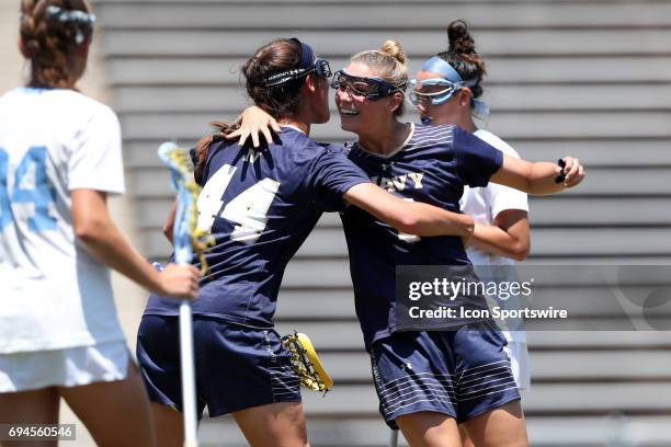Kelly Larkin 16 Navy Kelly Larkin Photos & High Res Pictures - Getty Images
