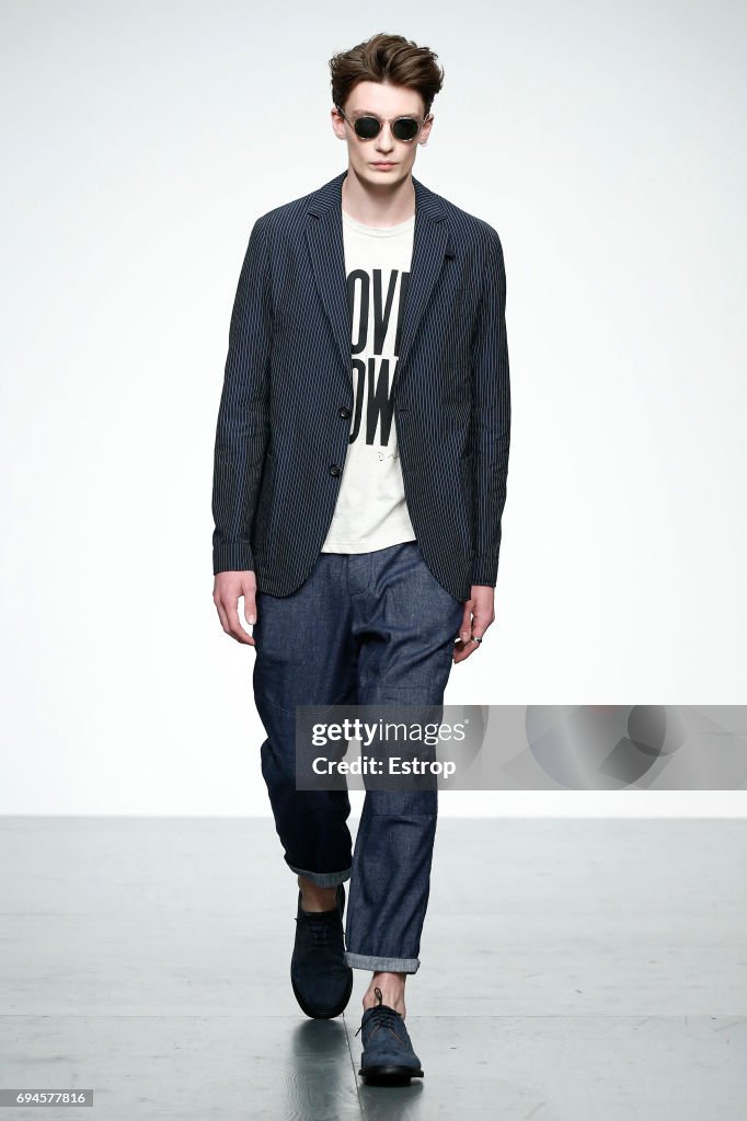 Oliver Spencer - Runway - LFWM June 2017