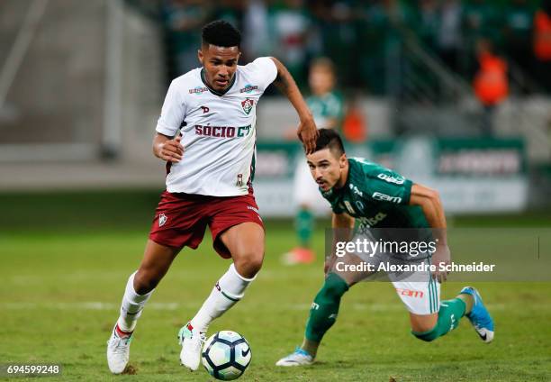 Nogueira of Fluminense and Willian of Palmeiras in action during the match between Palmeiras and Fluminense for the Brasileirao Series A 2017 at...