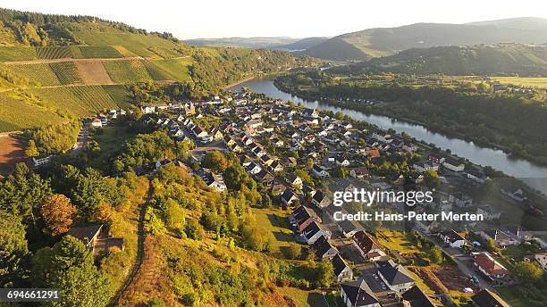 saarburg-niederleuken, saar valley, germany - saarland imagens e fotografias de stock