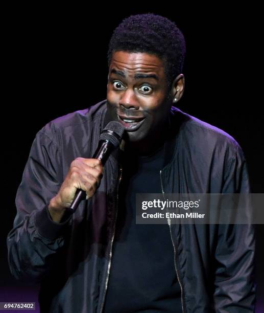 Chris Rock Comedian Photos and Premium High Res Pictures - Getty Images