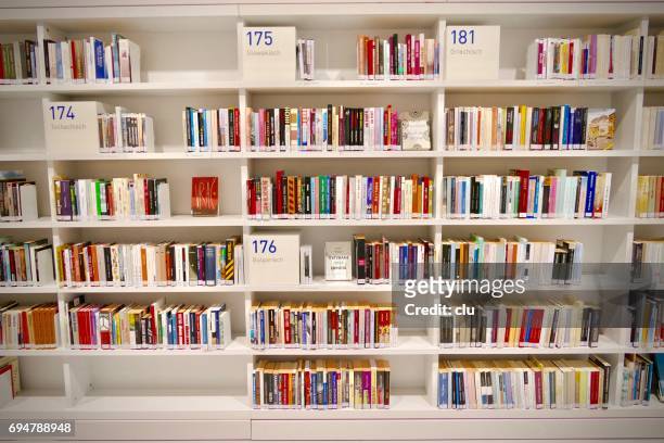 public library of stuttgart, germany - stadtbibliothek - kreativität stock pictures, royalty-free photos & images