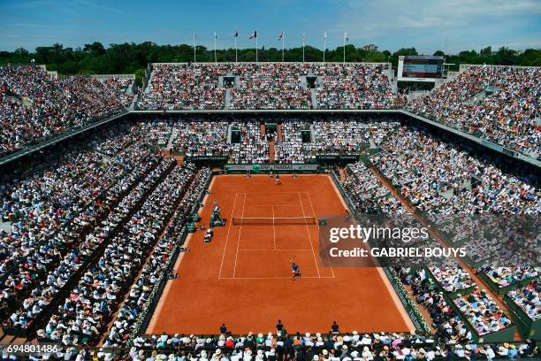 General view of the central court as Spain's Rafael Nadal and Switzerland's Stanislas Wawrinka play the men's final tennis match at the Roland Garros...