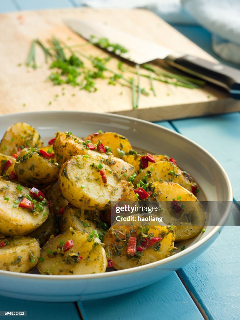 Spicy herbs potatoes salad