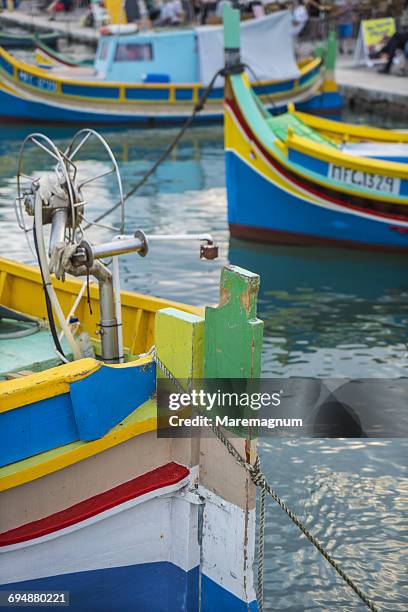 marsaxlokk fishing village - marsaxlokk stockfoto's en -beelden