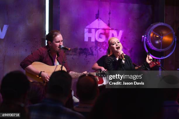 Singer RaeLynn performs onstage at the HGTV Lodge during CMA Music Fest on June 11, 2017 in Nashville, Tennessee.