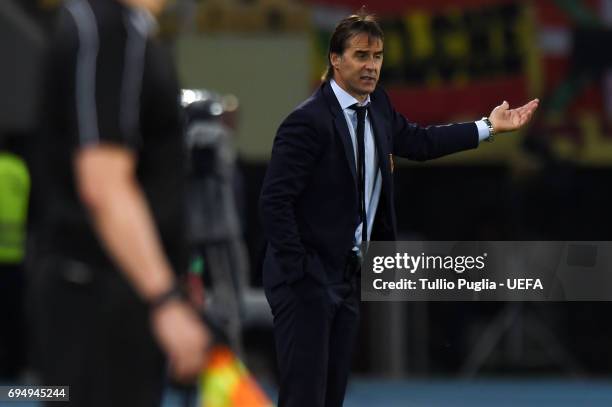 Head coach Julen Lopetegui of Spain gestures during the FIFA 2018 World Cup Qualifier between FYR Macedonia and Spain at Nacional Arena Filip II...