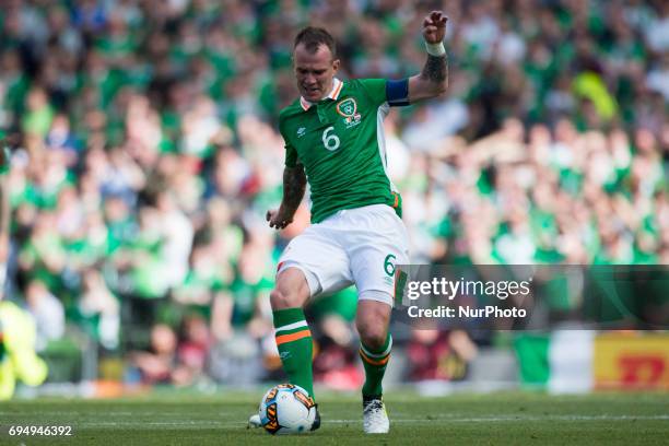Glenn Whelan of Ireland controls the ball during the FIFA World Cup 2018 Qualifying Round Group D match between Republic of Ireland and Austria at...