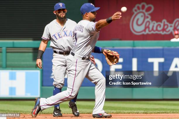 Texas Rangers Andrus 247 Mark Andrus Stock Photos, High-Res Pictures, and Images - Getty Images