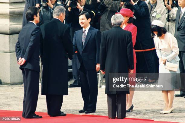Brazilian President Fernando Henrique Cardoso is introduced Crown Prince Naruhito , Crown Princess Masako and Princess Sayako by Emperor Akihito...